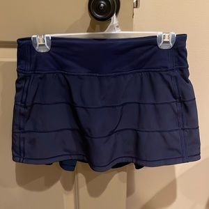 Lululemon skort. Size 4 regular.